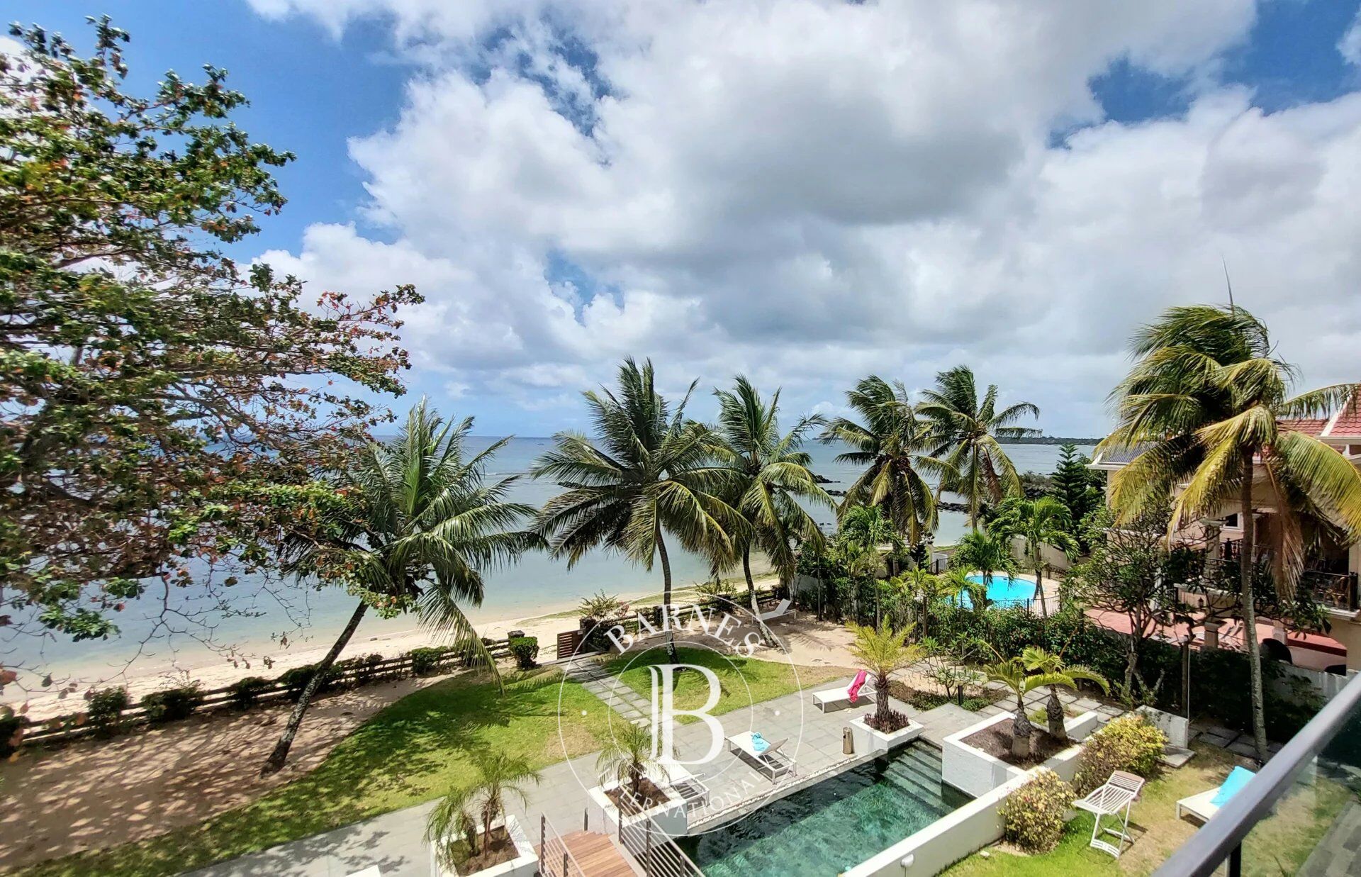 POINTE AUX BICHES - Penthouse en bord de mer - 2 chambres - picture 2