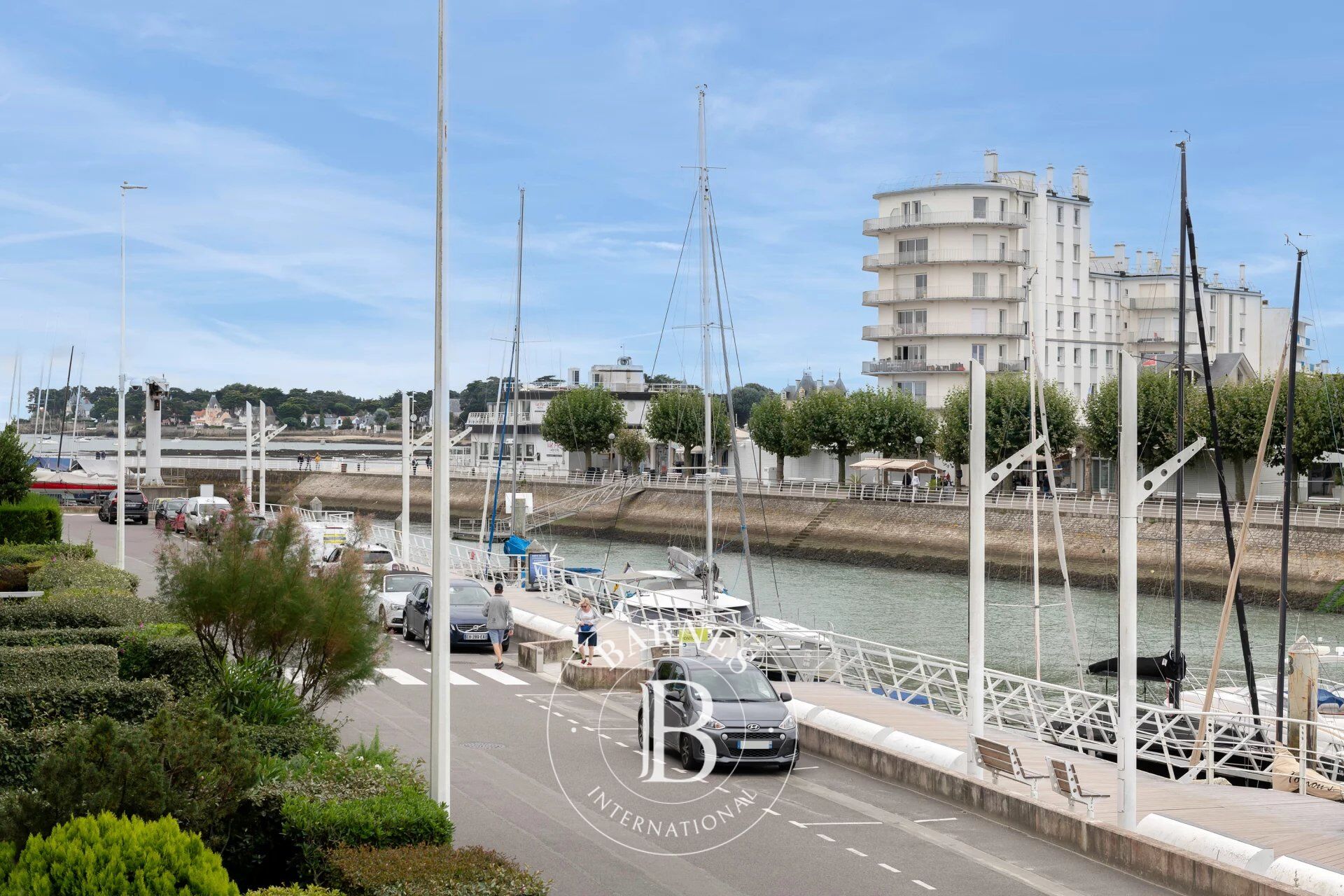 LA BAULE - QUARTIER BENOIT - Appartement T3 face au port - picture 2