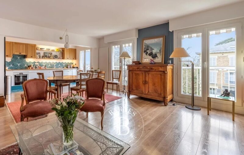 Versailles Clagny-Glatigny - 98m² (1,055 sq ft) apartment - 2 or 3 bedrooms - 3rd floor with Lift