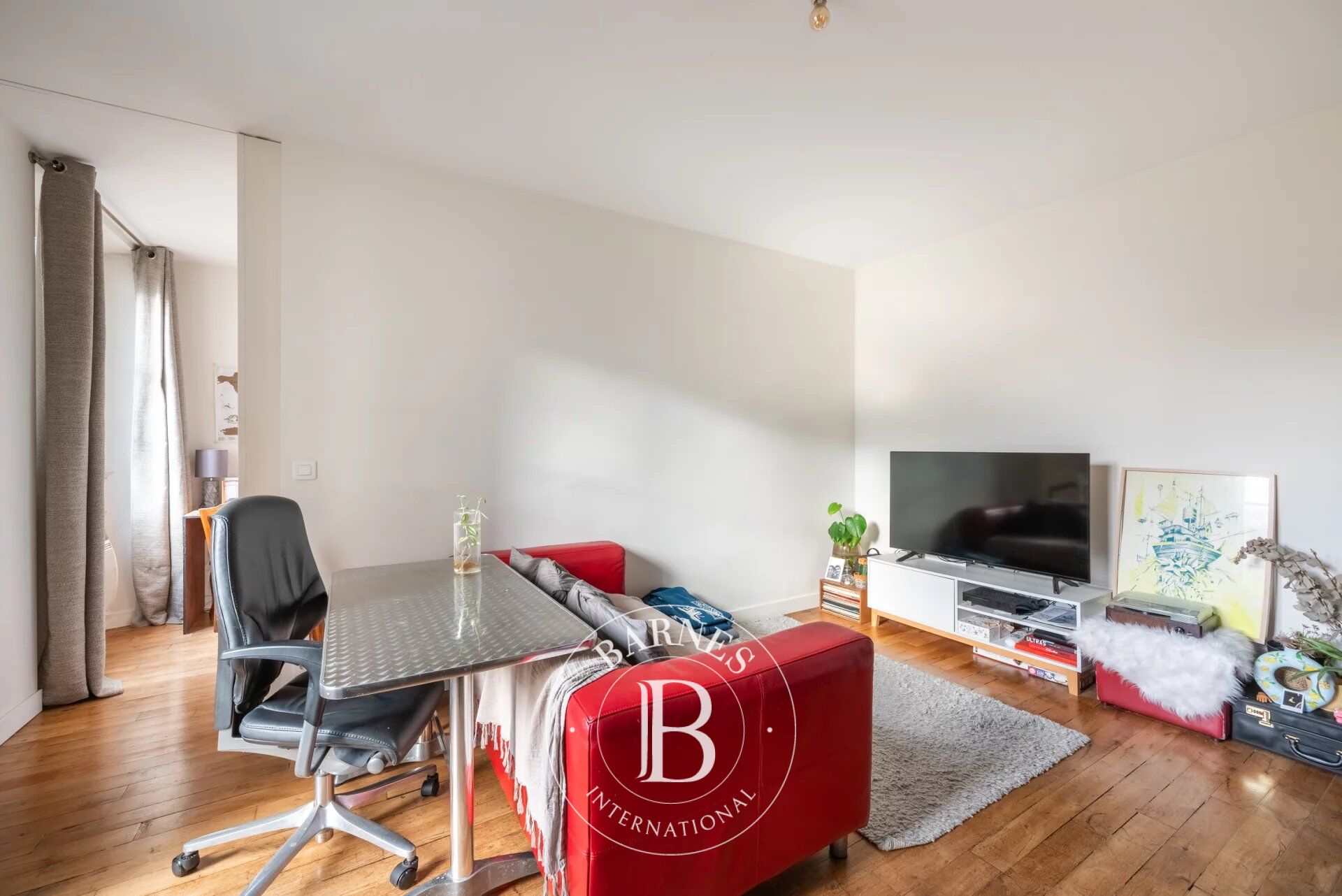 PARIS 17 - EPINETTES - CHARMING ONE-BED APARTMENT - picture 2