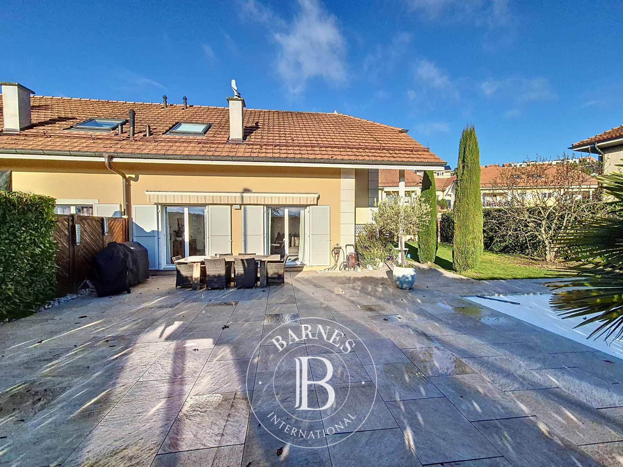 Casa adosada Grandson - picture 2