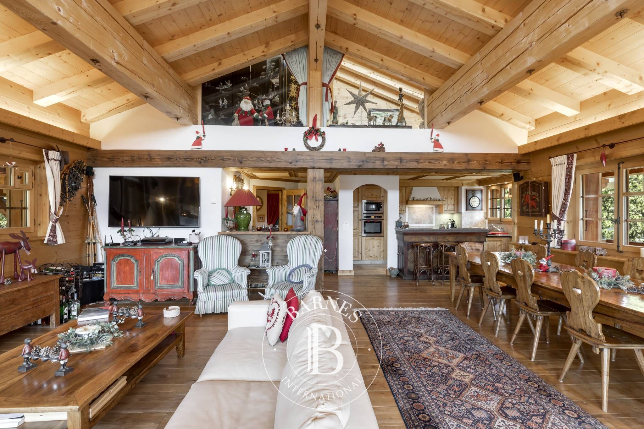 À louer Noël et nouvel an! Magnifique Chalet 6 chambres - À  quelques pas du Rouge! - picture 2