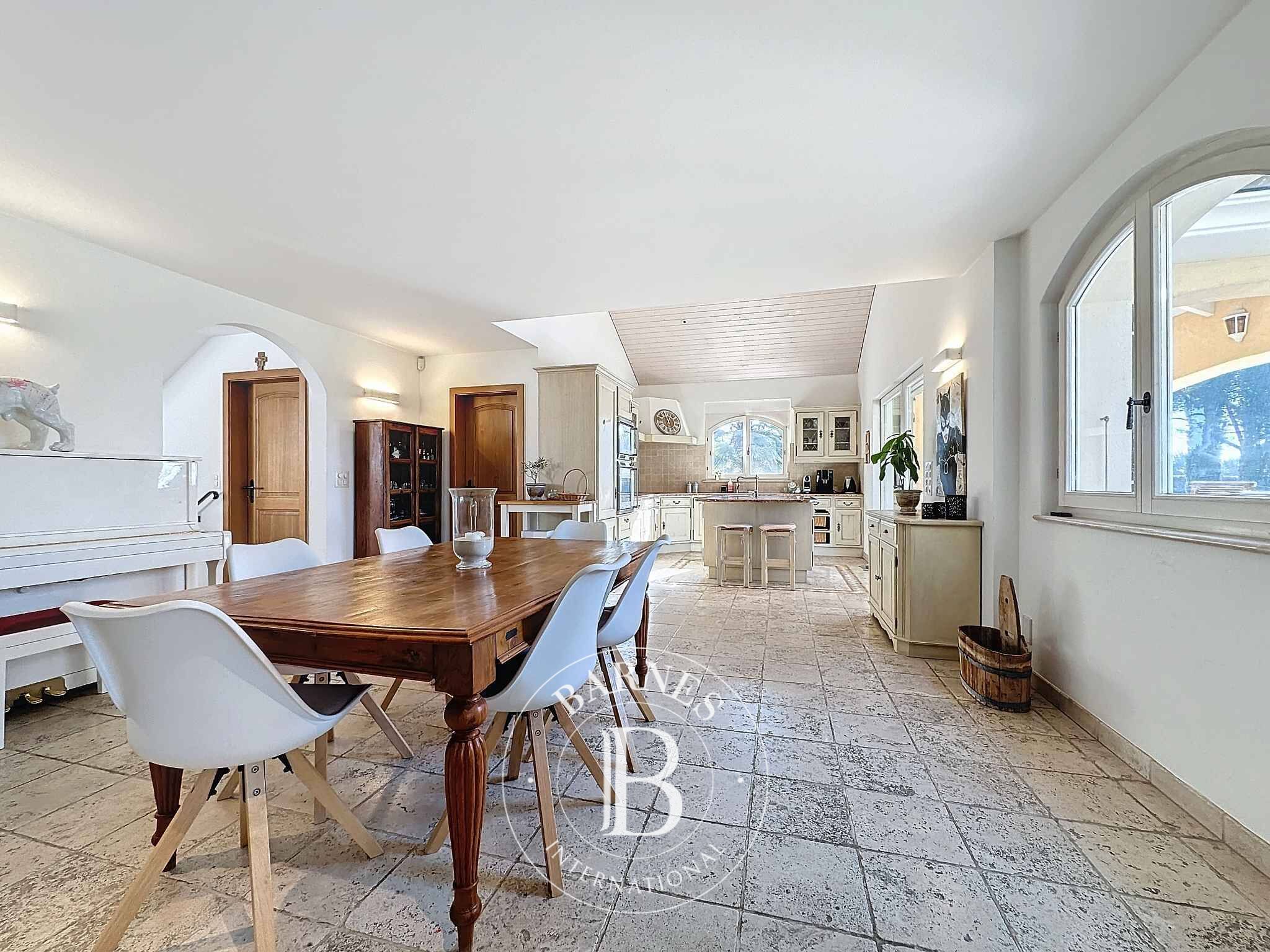 Villa Jouxtens-Mézery - picture 3