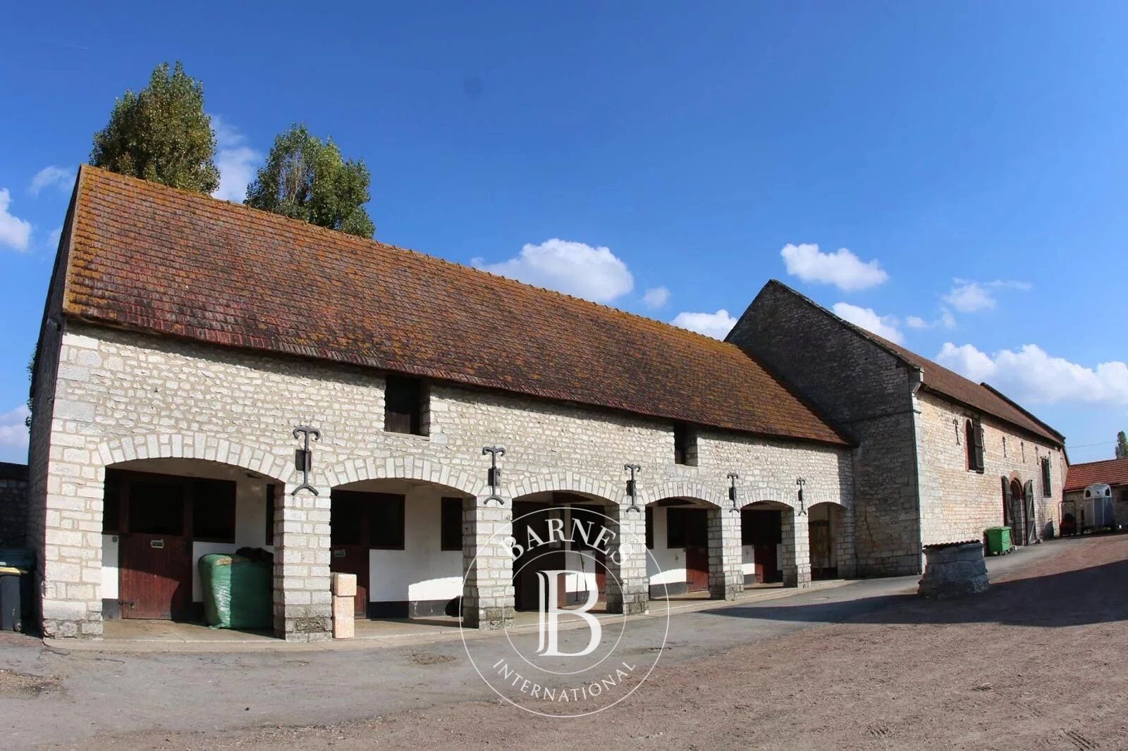 Centro equestre Port-Mort - picture 3