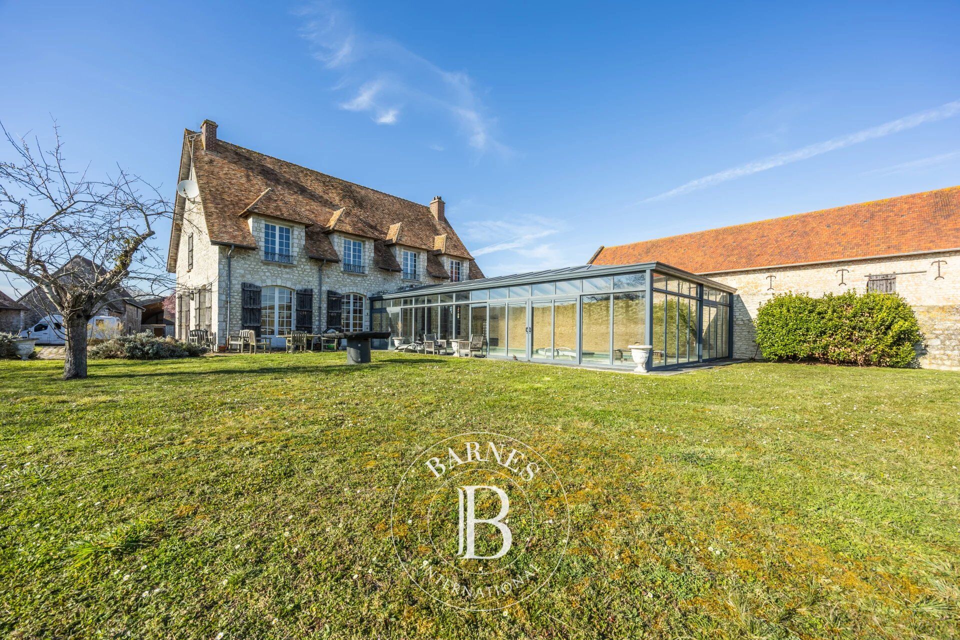 Centro equestre Port-Mort - picture 2