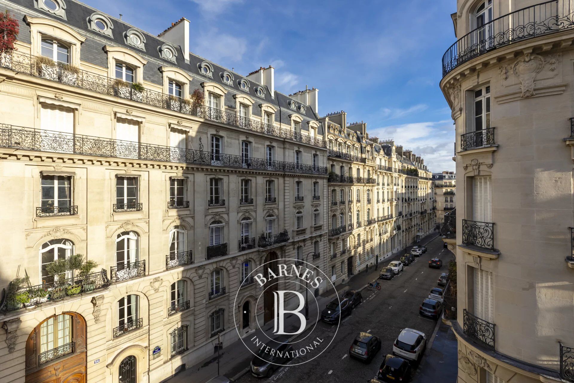 Exclusivité - IENA  appartement d'angle 2 chambres - picture 2