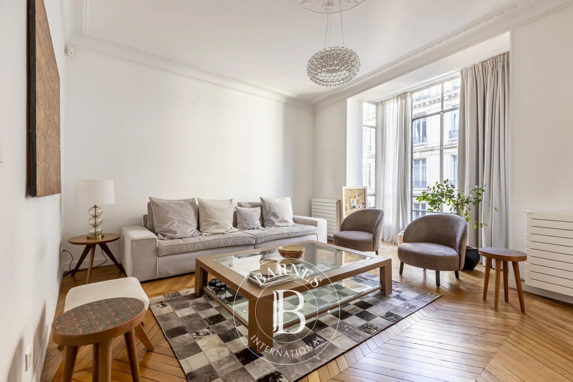 Exclusivité - IENA  appartement d'angle 2 chambres - picture 3