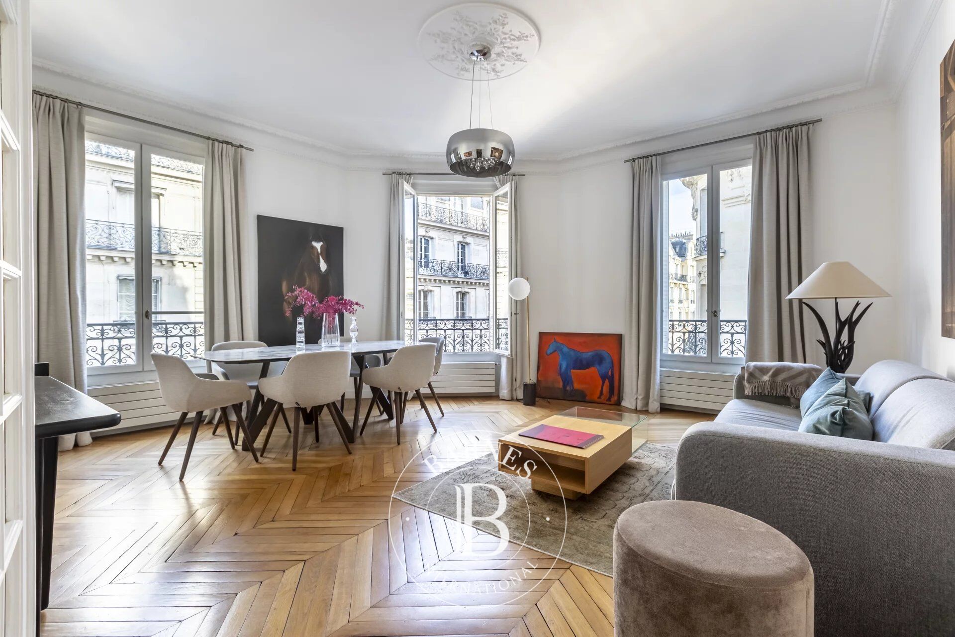 Exclusivité - IENA  appartement d'angle 2 chambres - picture 1