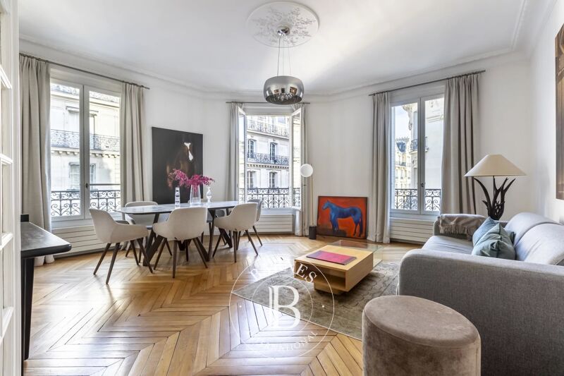 Exclusivité - IENA  appartement d'angle 2 chambres