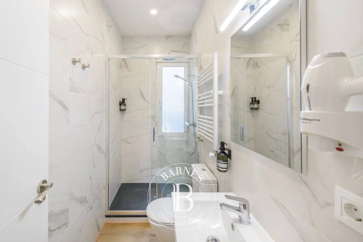 Daire Madrid - picture 24