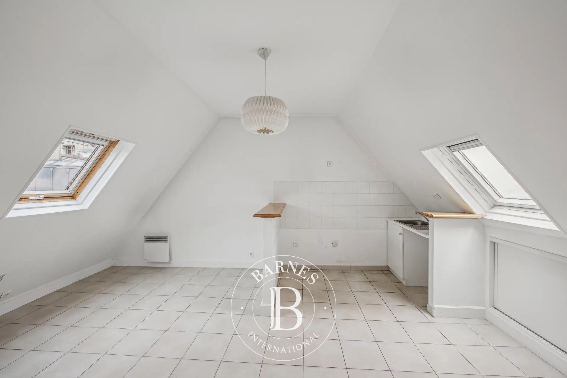 Piso Paris 6ème - picture 1