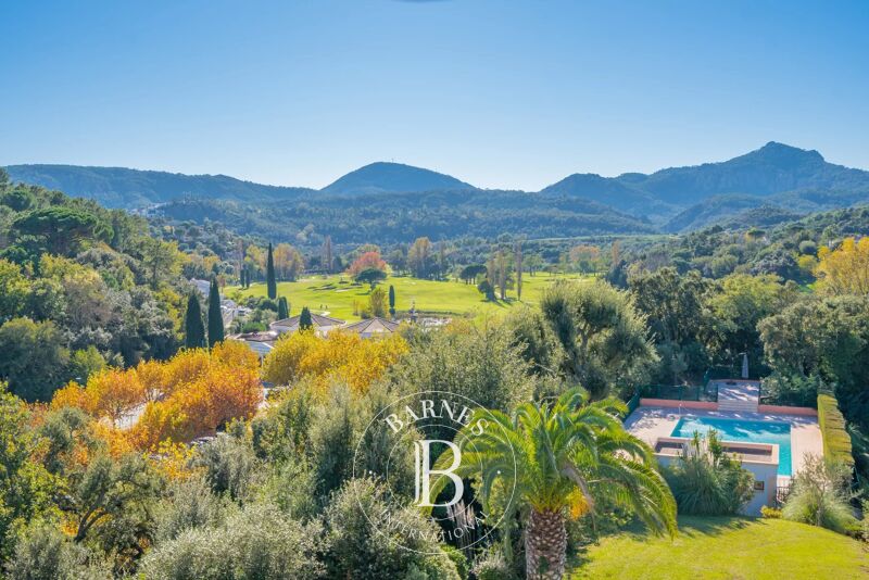 MANDELIEU LA NAPOULE - 3 BEDROOM PENTHOUSE - PANORAMIC VIEW