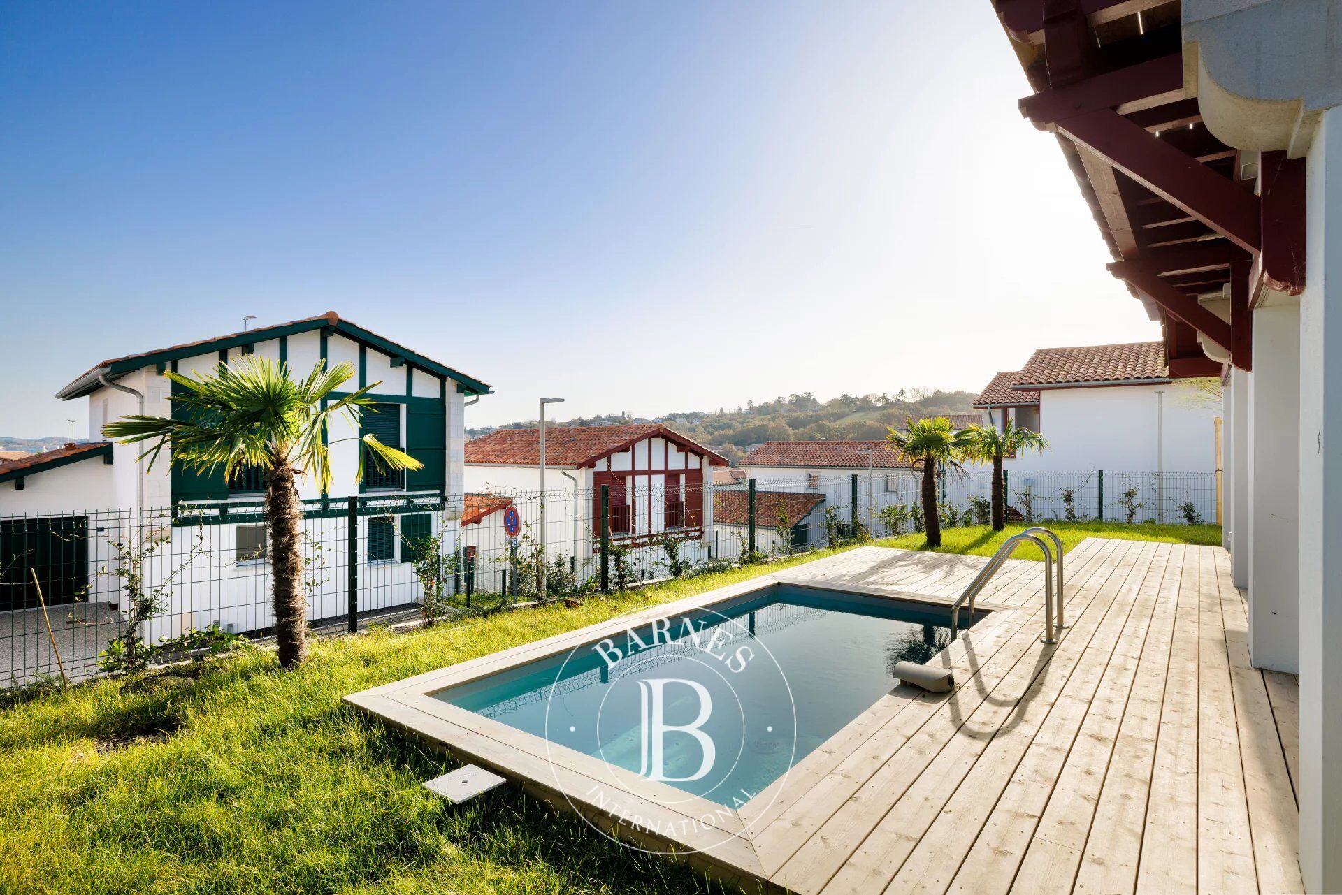 SOCOA - MAISON NEUVE AVEC VUE SUR LA BAIE DE SAINT JEAN DE LUZ - picture 3