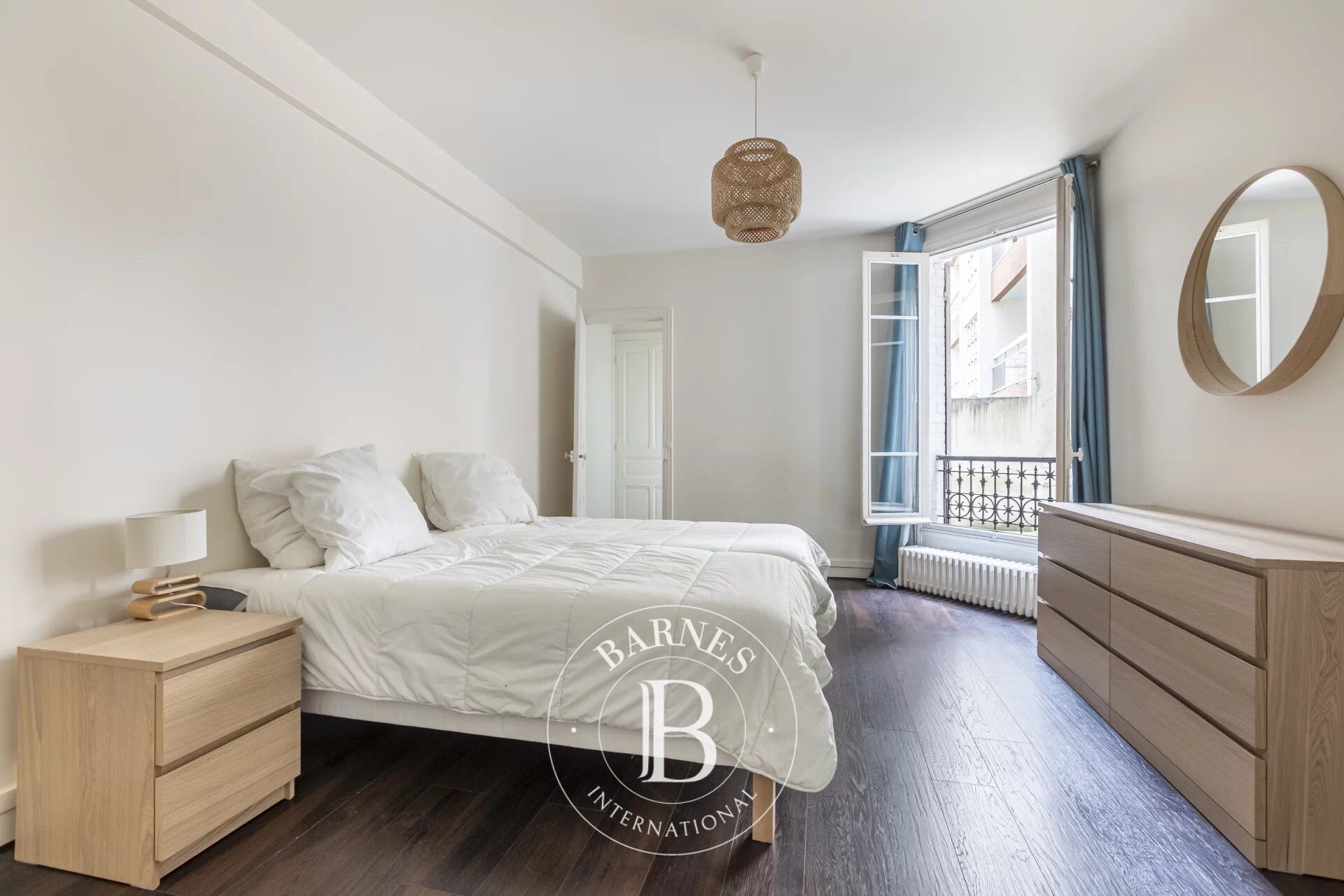 Barnes North Boulogne - Magnificent 70m² (753 sq ft) apartment - Period charm - picture 3