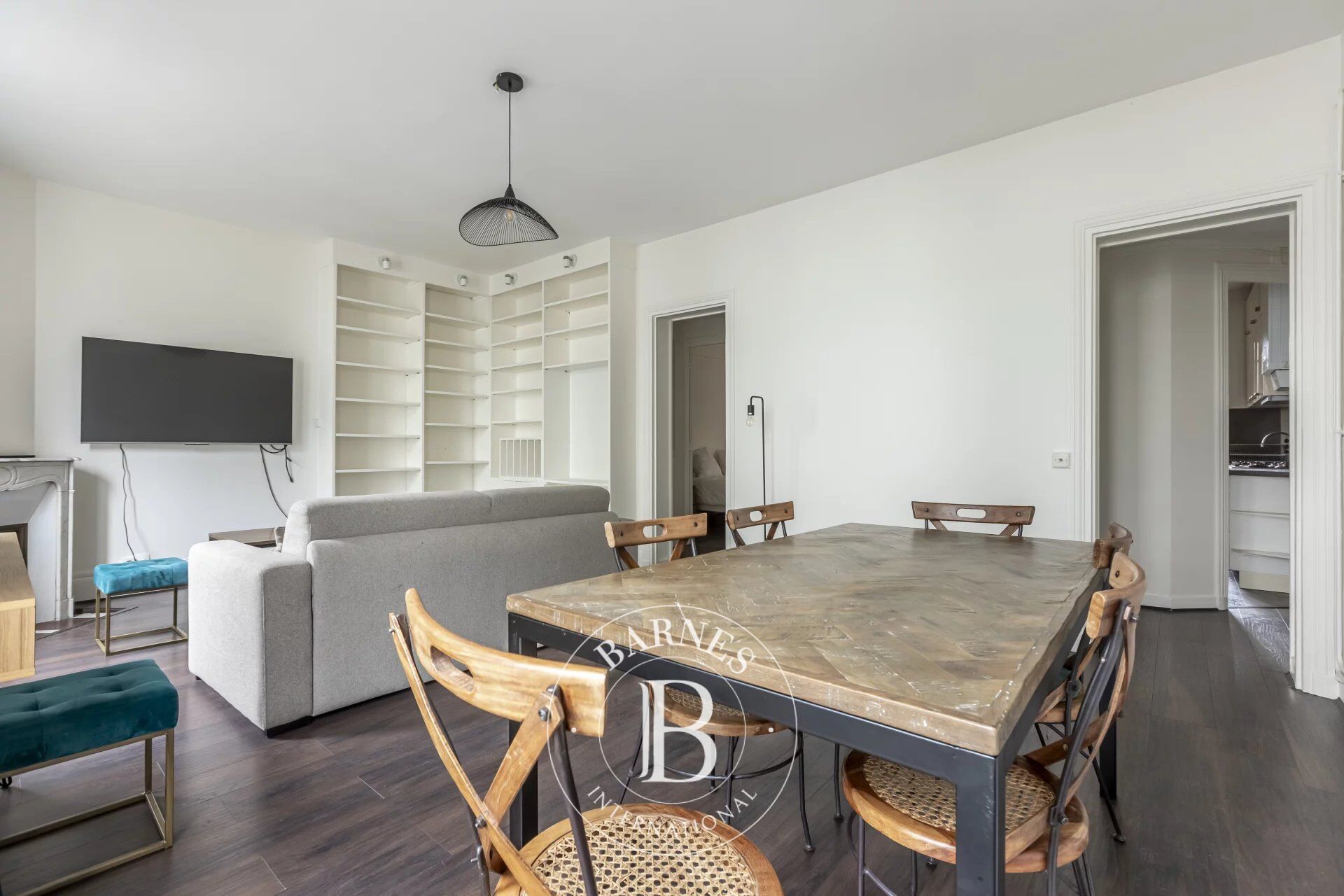 Barnes North Boulogne - Magnificent 70m² (753 sq ft) apartment - Period charm - picture 2