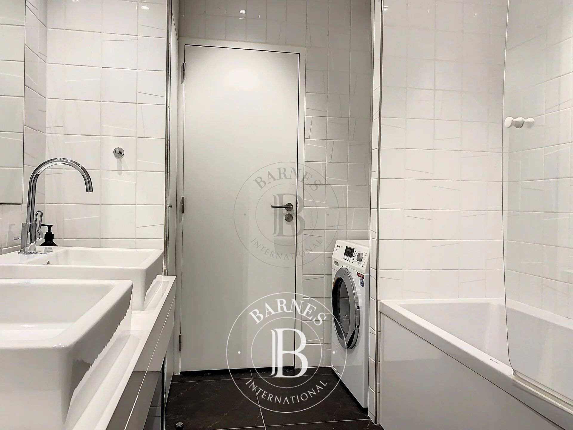 For Rent Apartment | Paris 10ème - picture 8