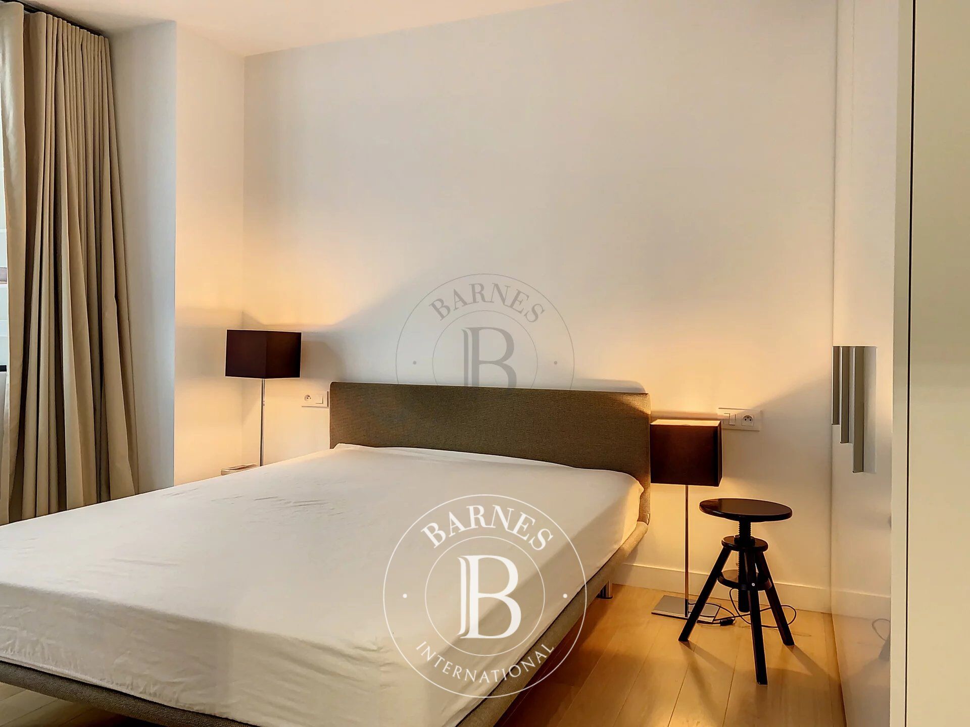 For Rent Apartment | Paris 10ème - picture 7