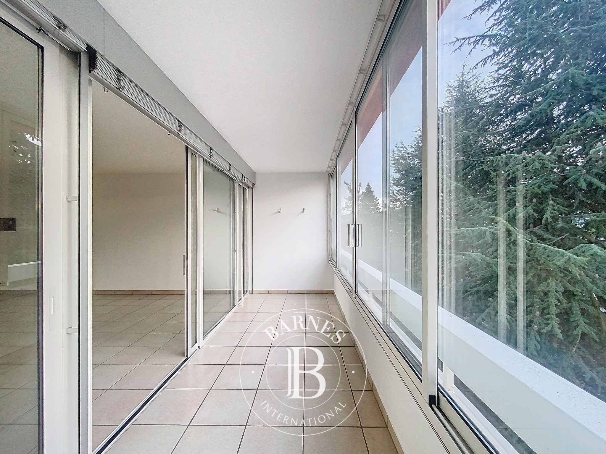 Appartement 4 pièces avec loggia au dernier étage - picture 2