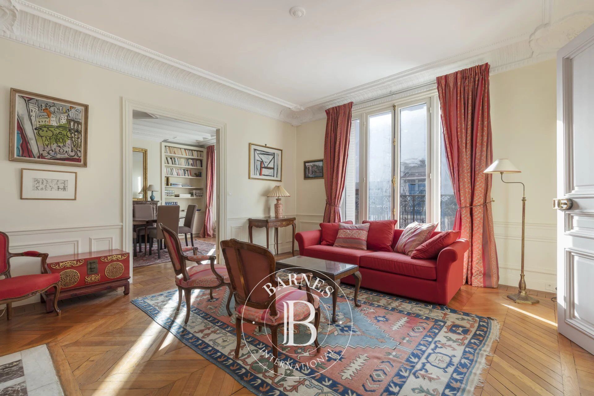 EXCLUSIVITE Paris 8 - Triangle d'or / Boccador : Appartement traversant - Balcons -  2 chambres. - picture 1