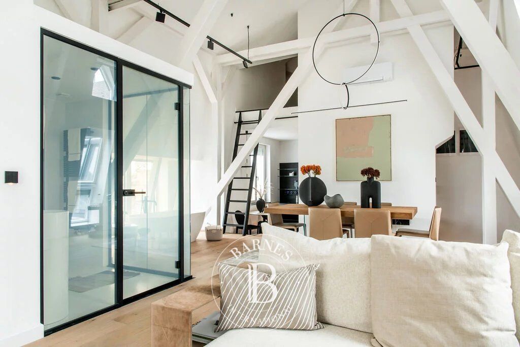 Amazing loft in József Nádor square - picture 3