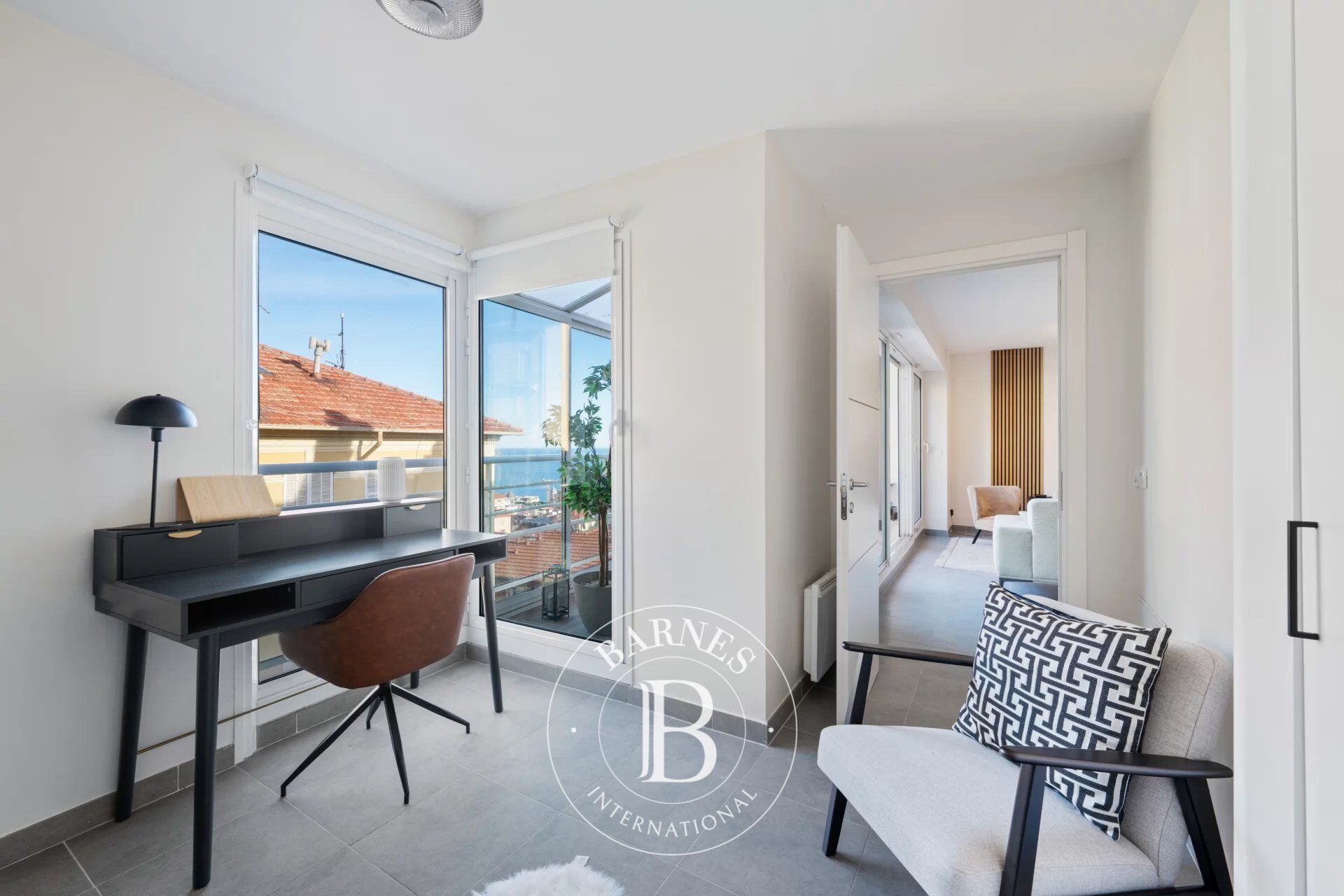 Daire Beausoleil - picture 17