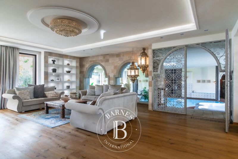 Venta, Villa Biatorbágy - picture 1