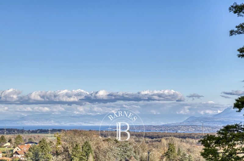 Venta, Villa Grilly - picture 1