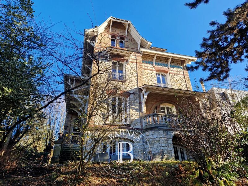 Venta, Casa Montmorency - picture 1