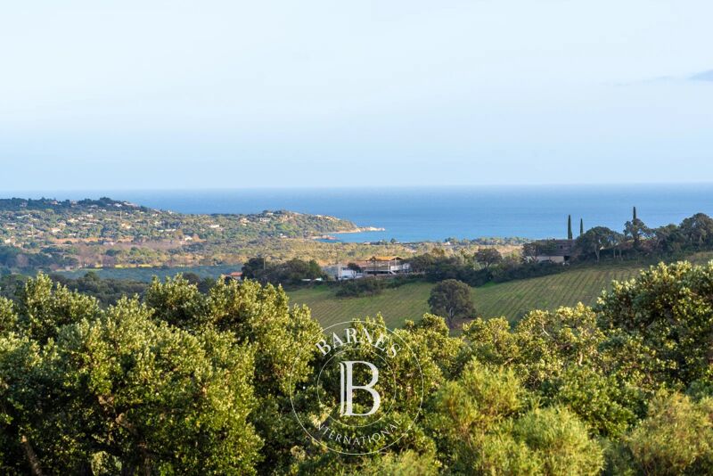 Venta, Villa Porto-Vecchio - picture 1