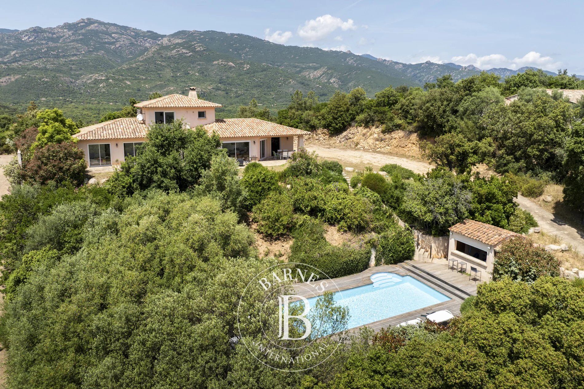 Trinité-de-Porto-Vecchio, 5-Bedroom Villa, Pool, Sea View - picture 3