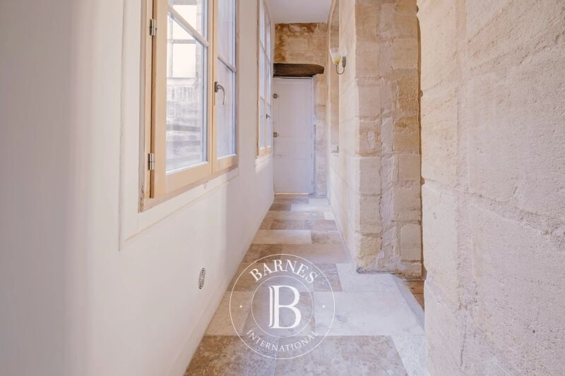 Bordeaux hypercentre – 70 sqm Renovated flat