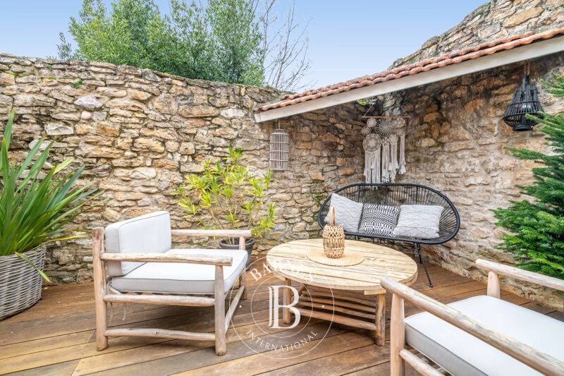 Sold, Village house Saint-Romain-au-Mont-d'Or - picture 1