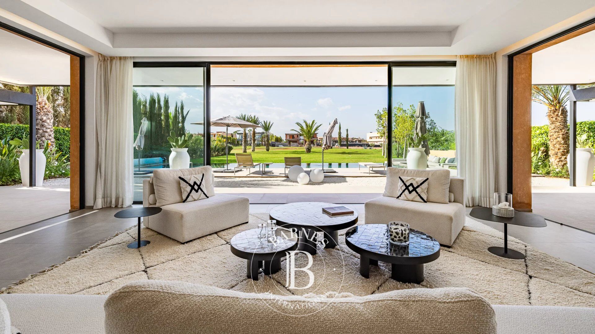 Furnished villa for rent overlooking the golf course at Amelkis. - picture 1