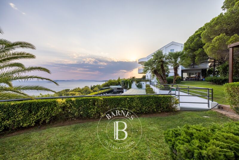 Venta, Casa Athens - picture 2