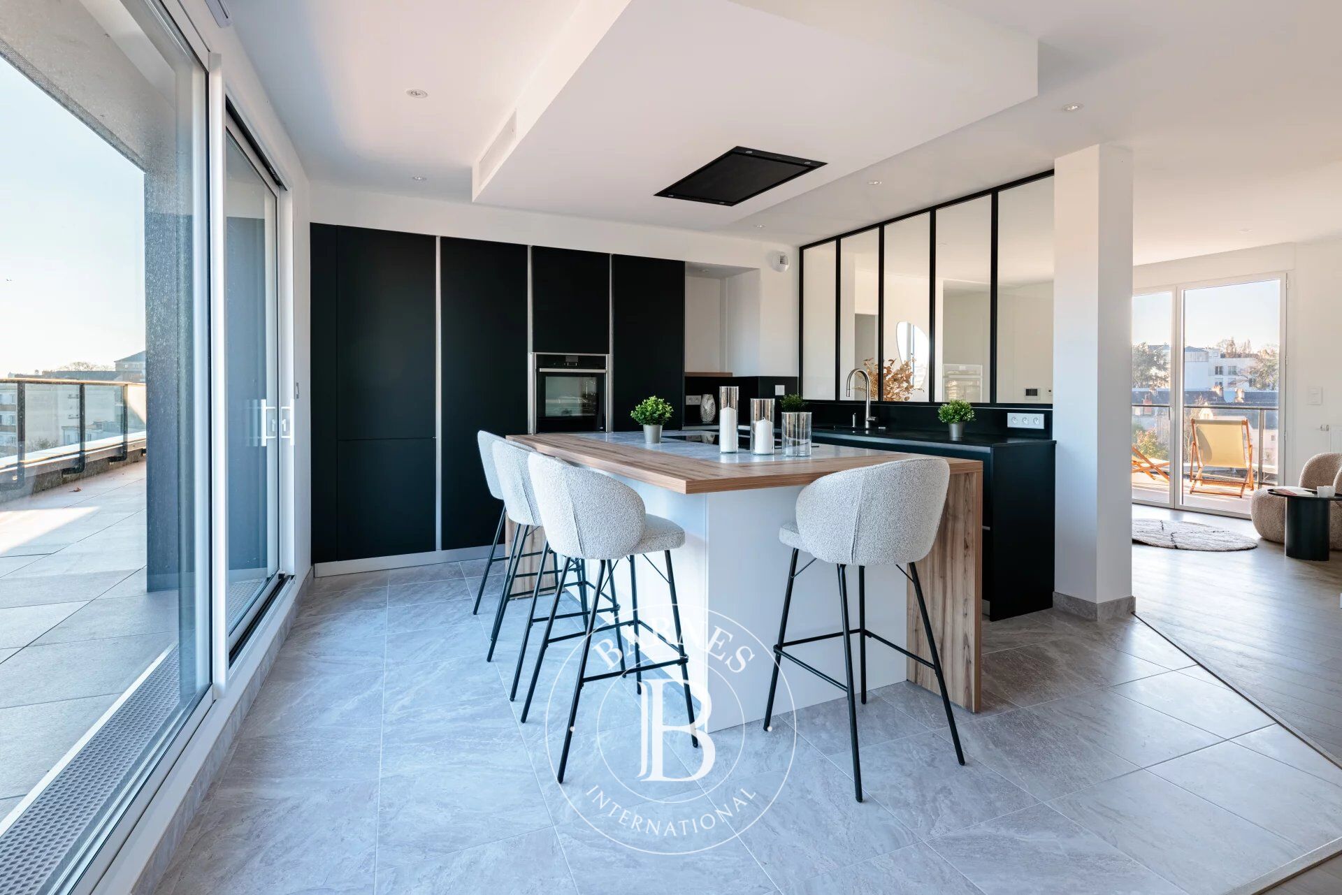 NANTES ERDRE - New three bedroom top floor apartment with terraces - picture 3