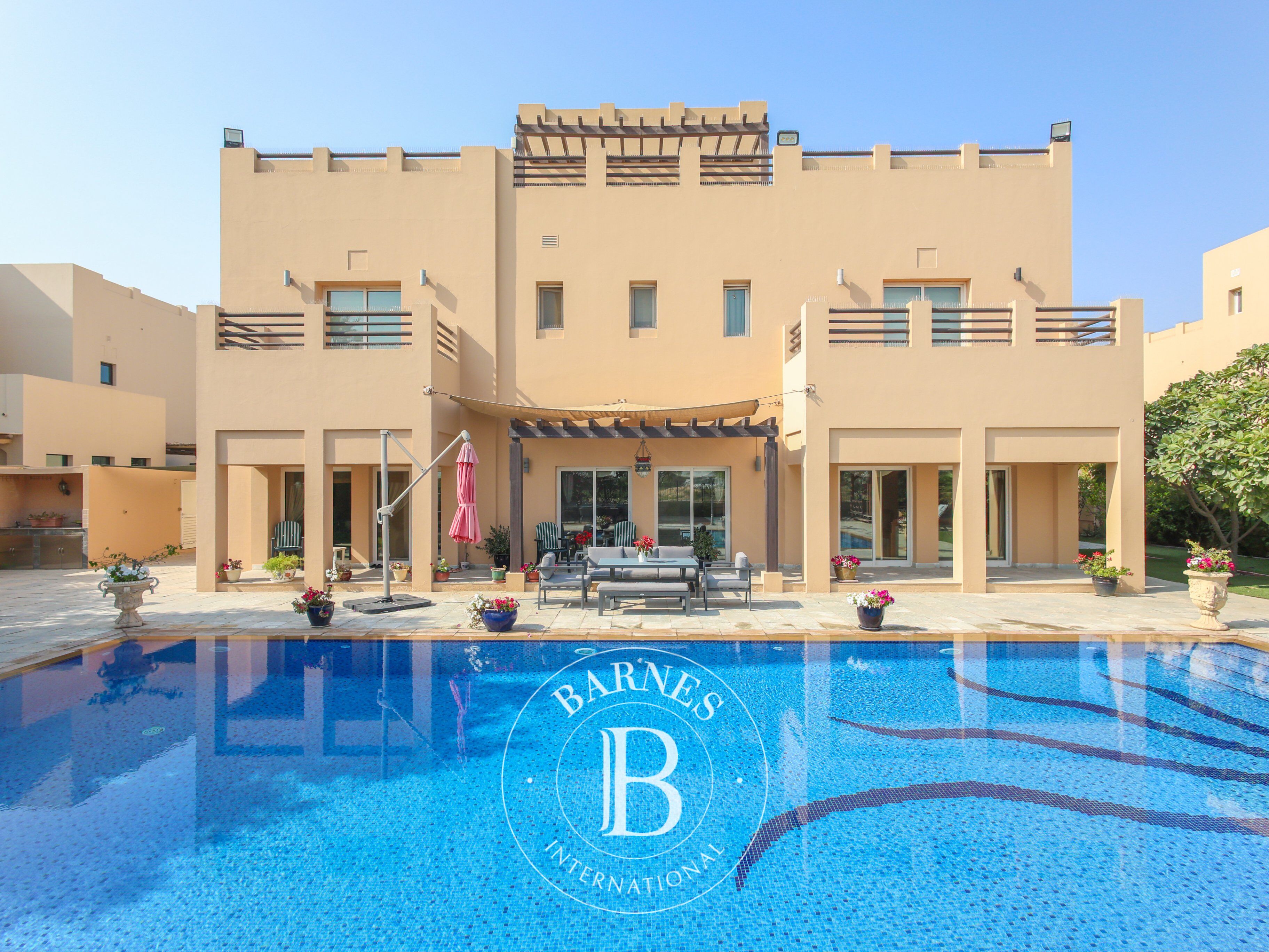 6 Bedroom Villa for Sale in Arabian Ranches - picture 1