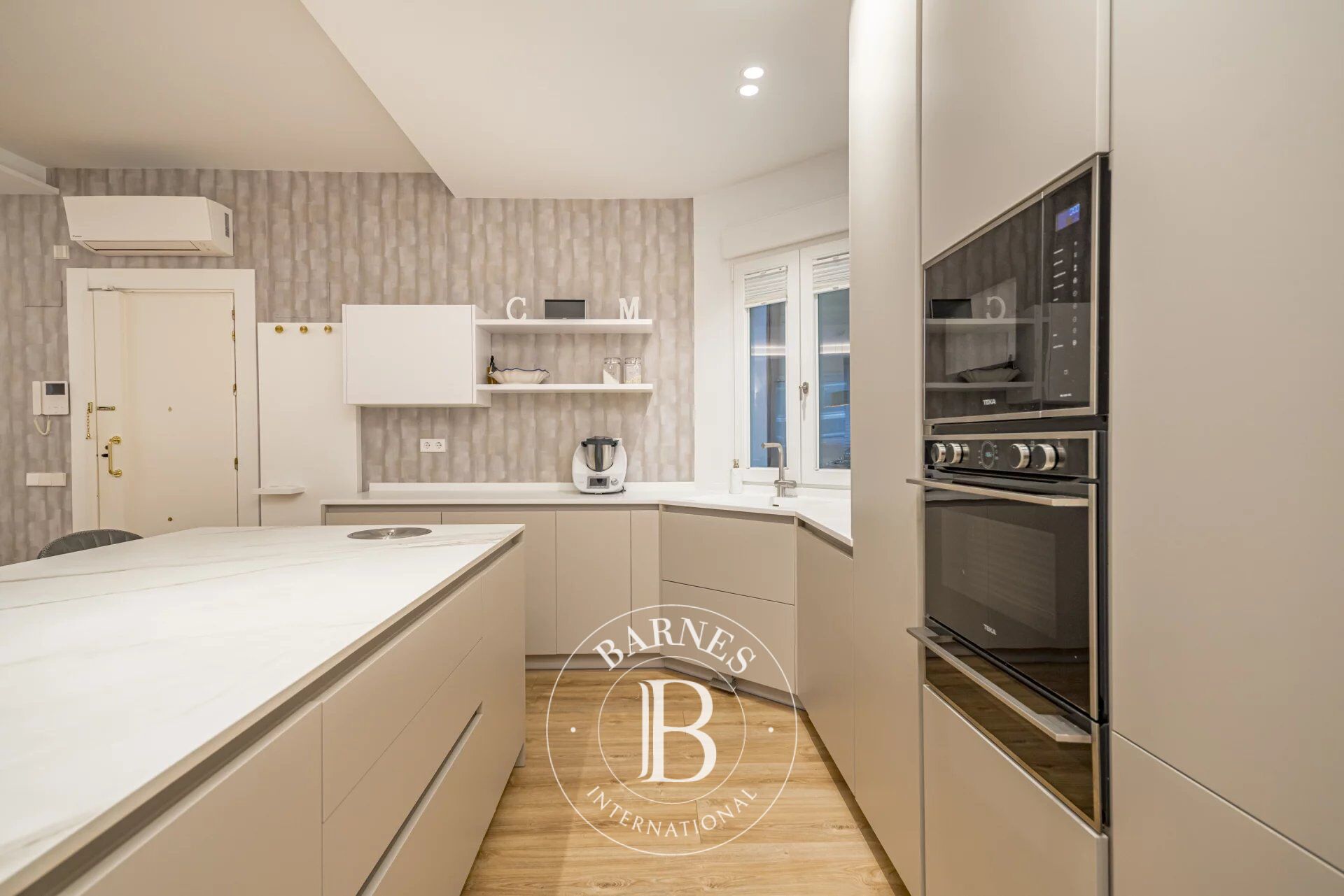 Daire Madrid - picture 30