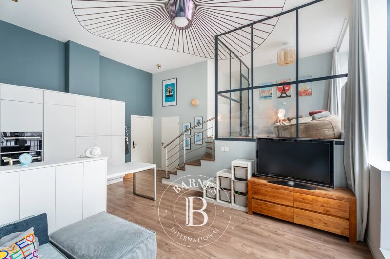 Sold, Apartment Saint-Ouen-sur-Seine - picture 1