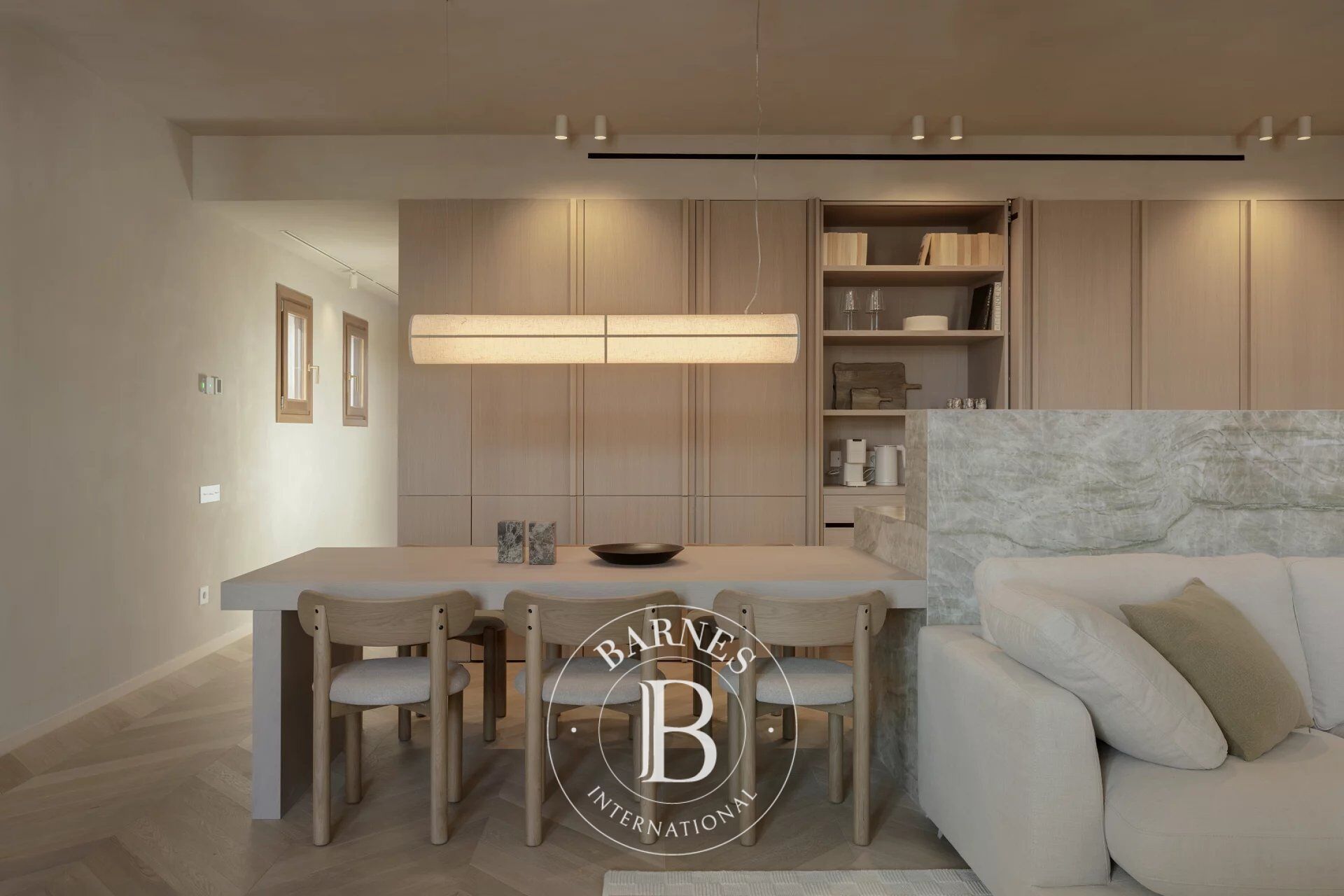 Exclusivo ático reformado con terrazas en el corazón de El Born - picture 3