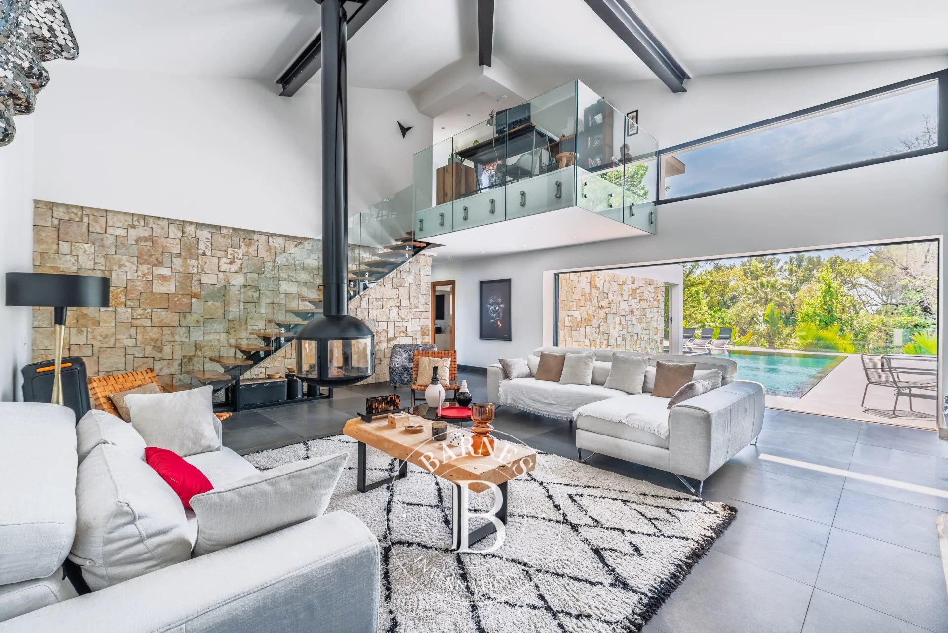 Roquefort les Pins - Modern 5 bedroom villa with pool and jacuzzi - picture 2