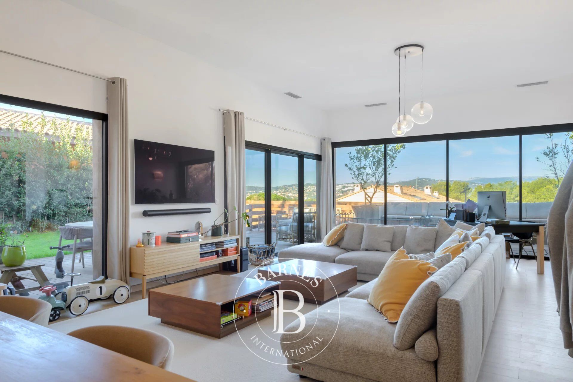 Villa Sanary-sur-Mer - picture 1