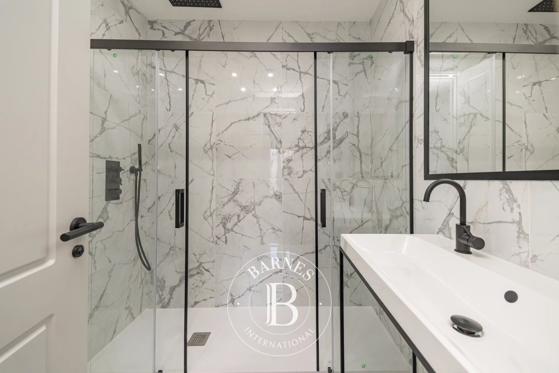 Daire Madrid - picture 13