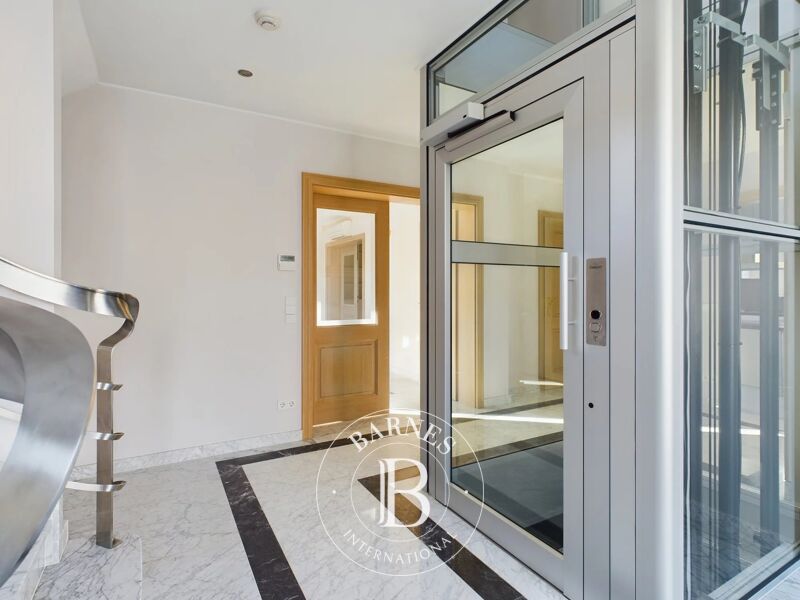 Rented, Townhouse Luxembourg - picture 3