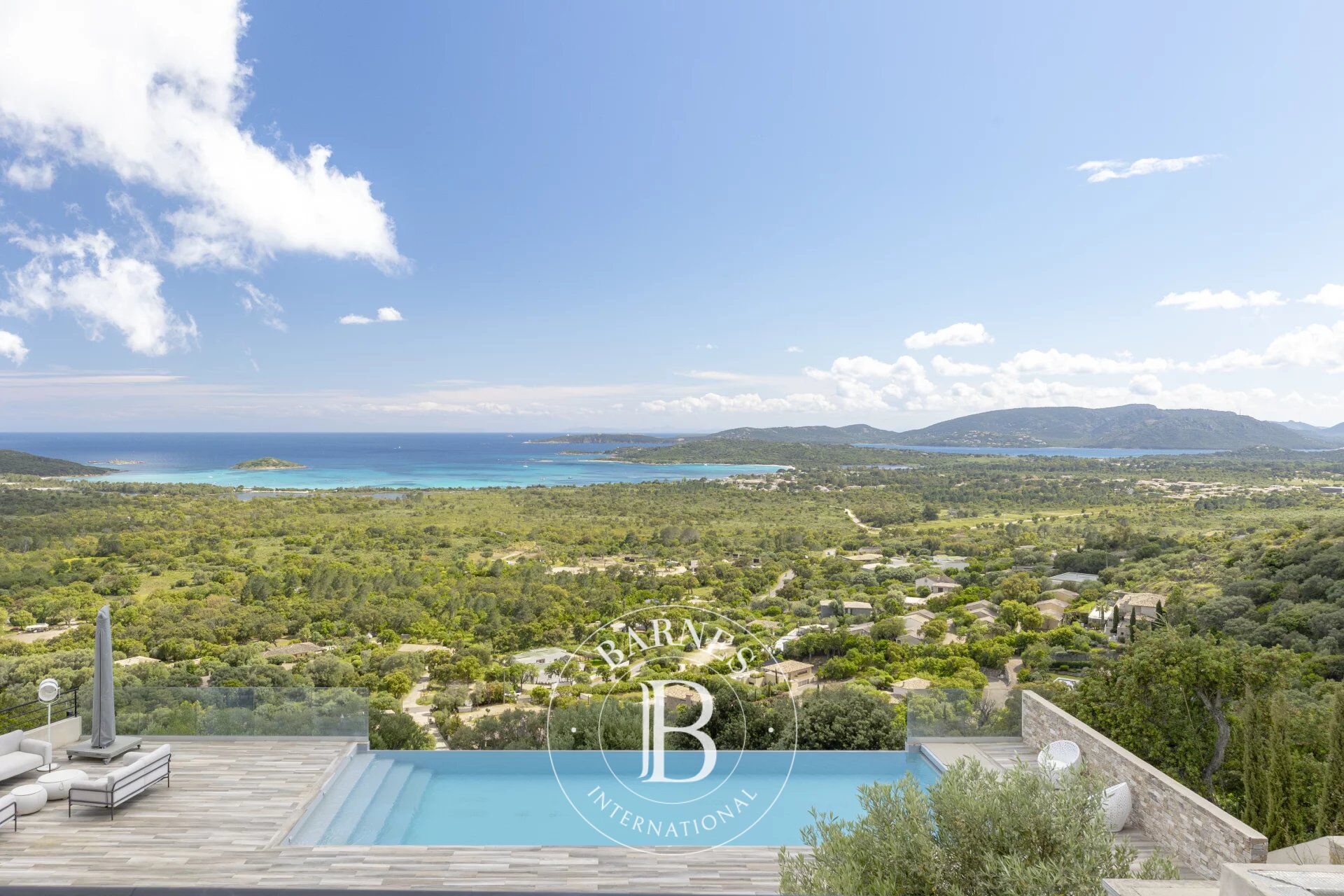 Villa Sainte-Lucie-de-Porto-Vecchio - picture 2