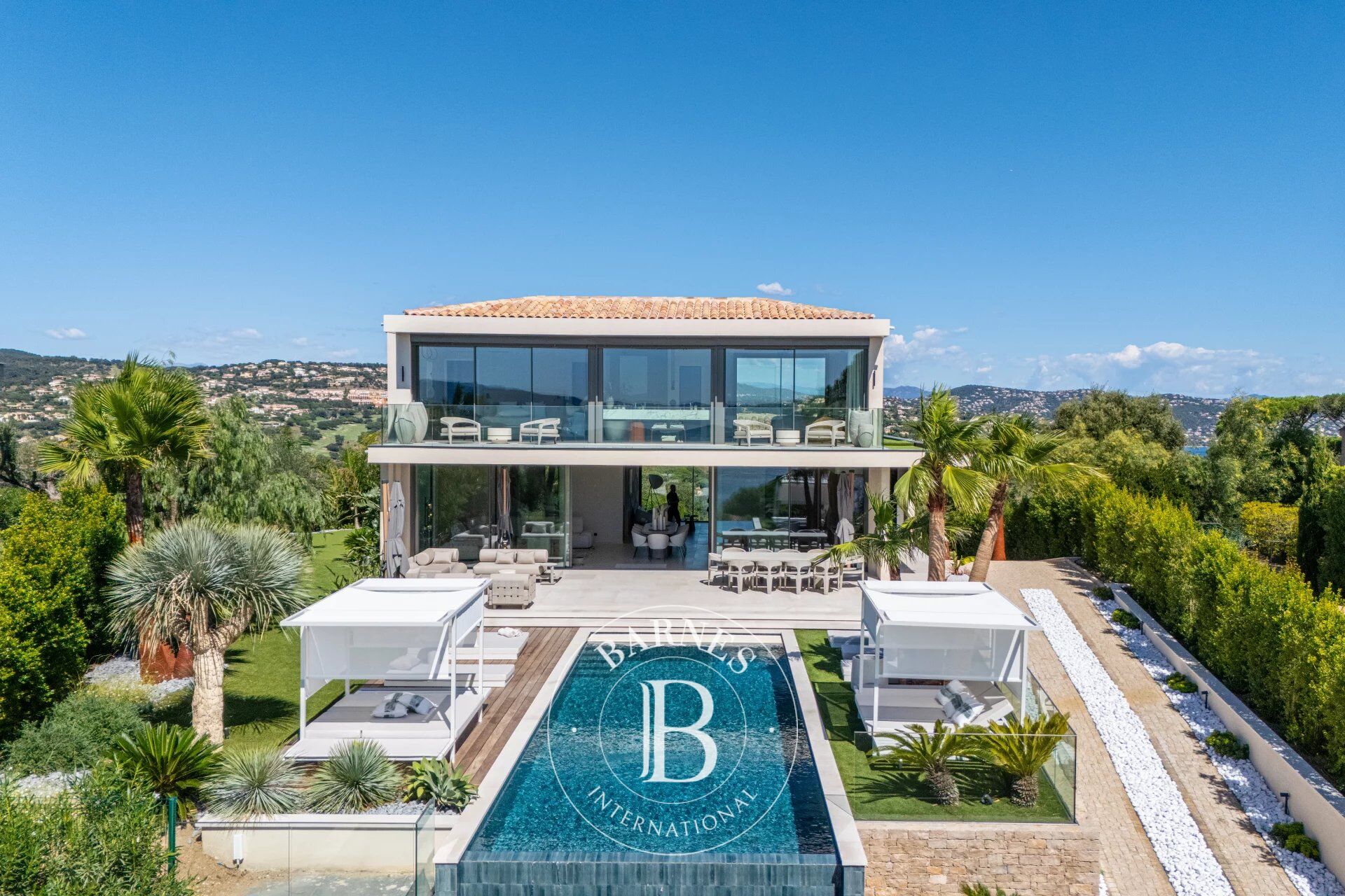 Villa Sainte-Maxime - picture 1