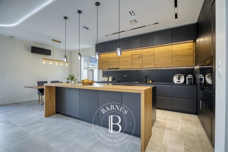 Venta, Villa Divonne-les-Bains - picture 2