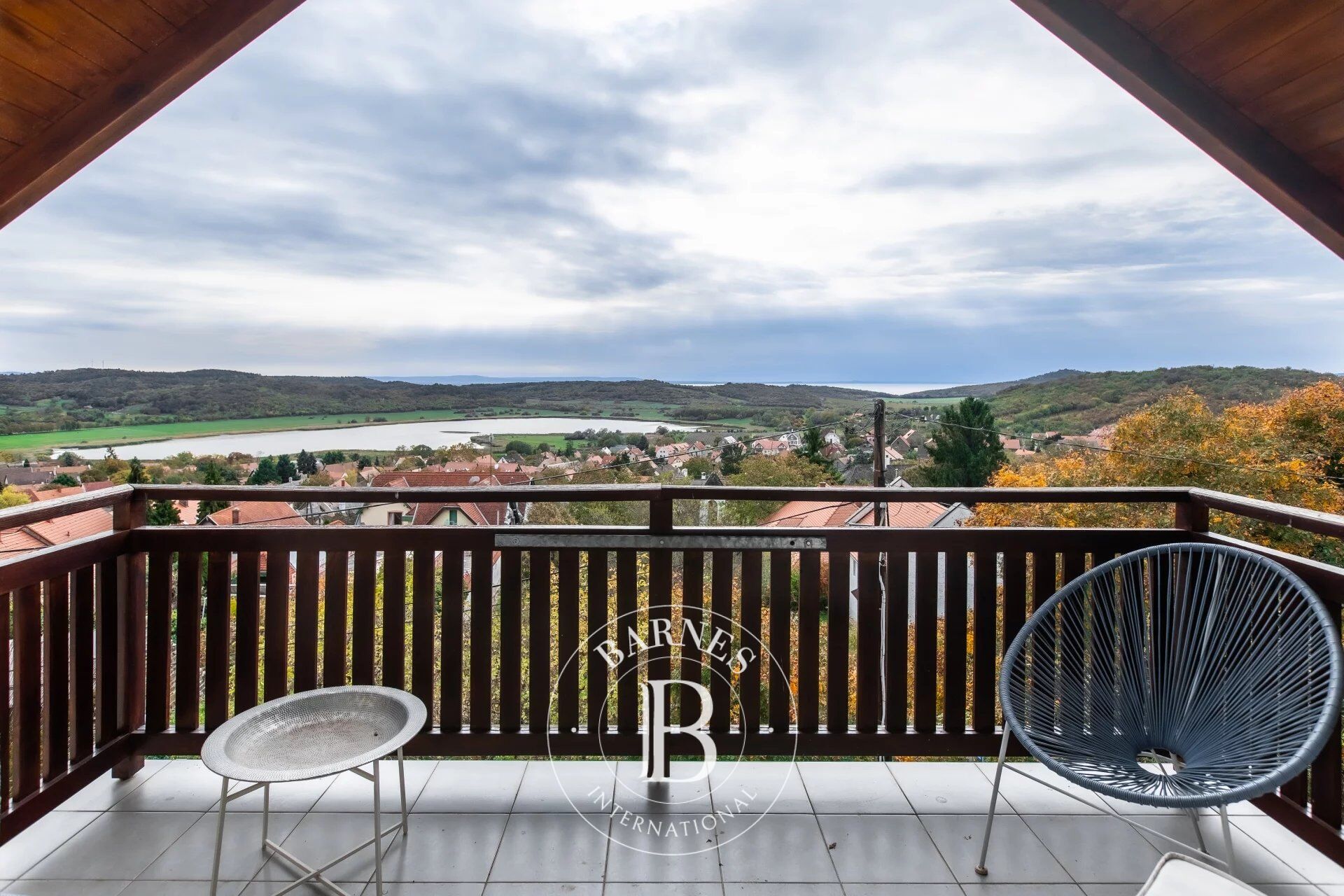 Family house with a panoramic view for the Balaton and the inner lake in Tihany - picture 1