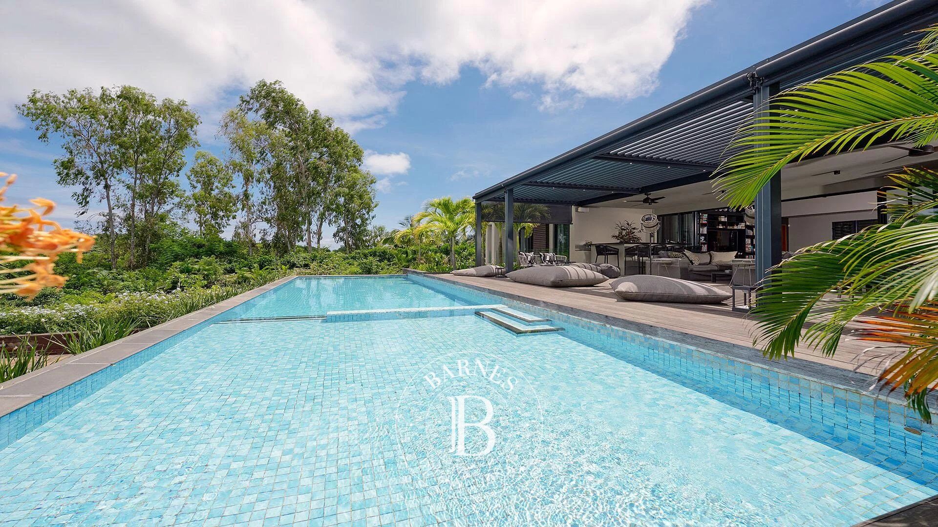 HAUTE RIVE – Villa – 6 chambres - picture 1