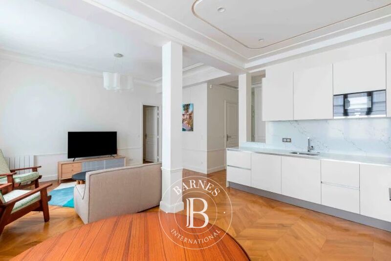 Loué, Appartement Paris 9ème - picture 2