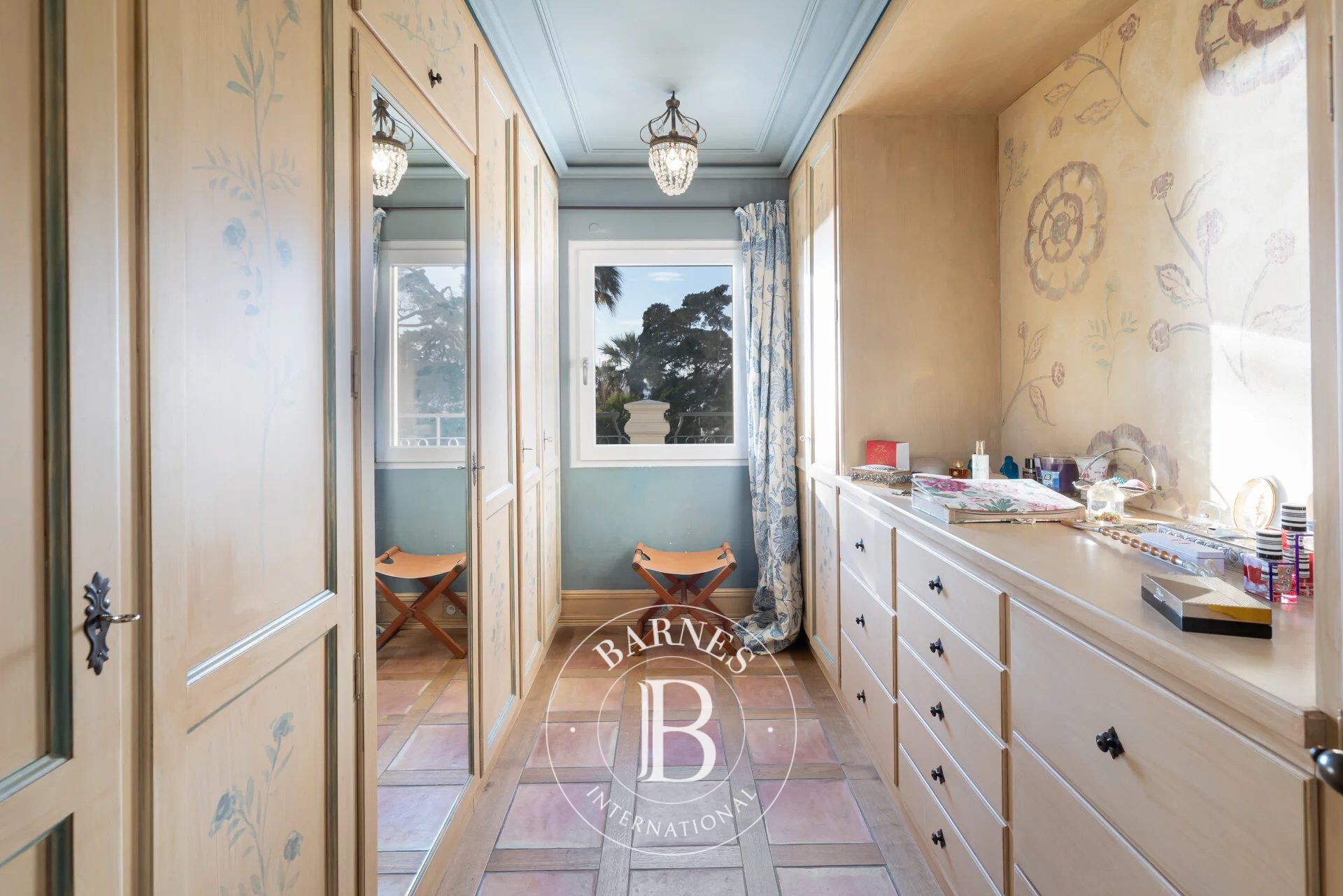 Villa Antibes - picture 9